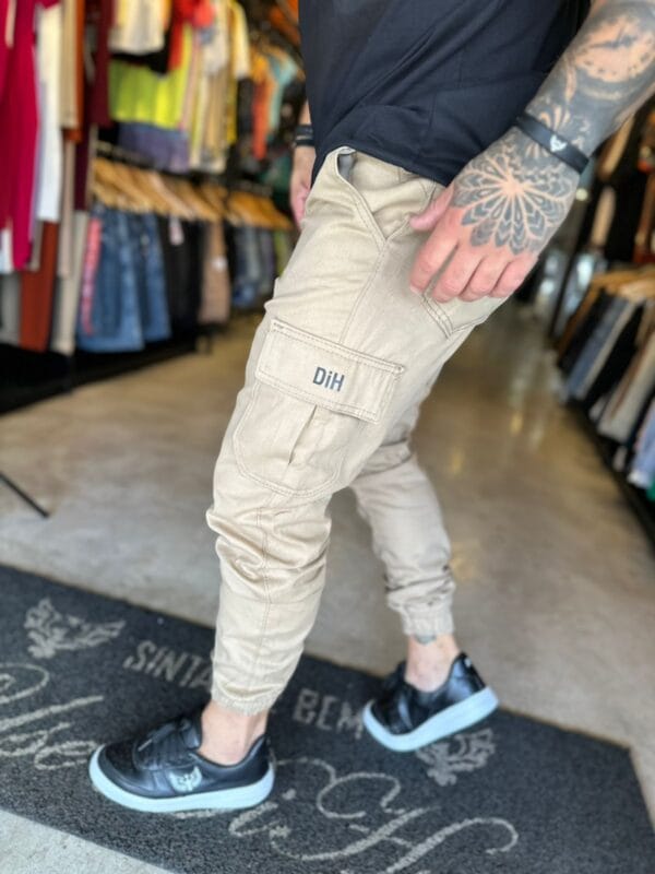 Calça UseDih Modelo JOGGER Cargo - Imagem 4